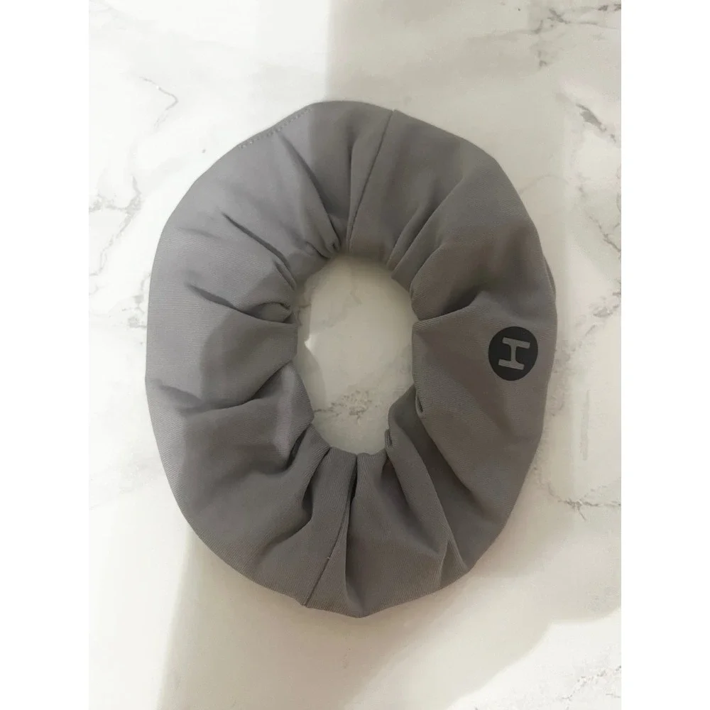 Halara Scrunchie Women OS Gray New Athletic Logo Hair Accessory